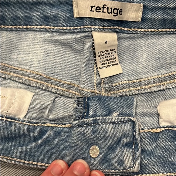 Jean shorts - Picture 3 of 3